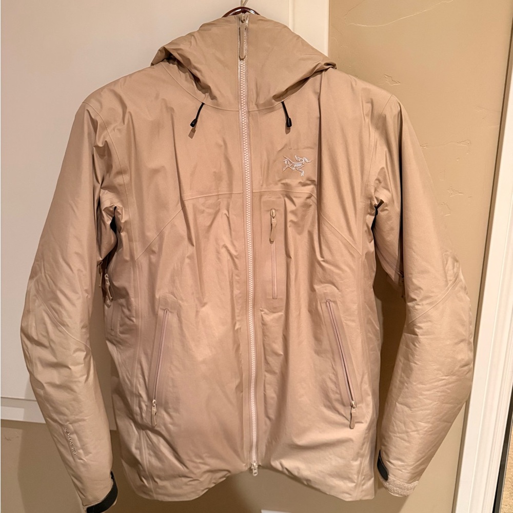 Arc'teryx Women’s Beta Insulated Jacket